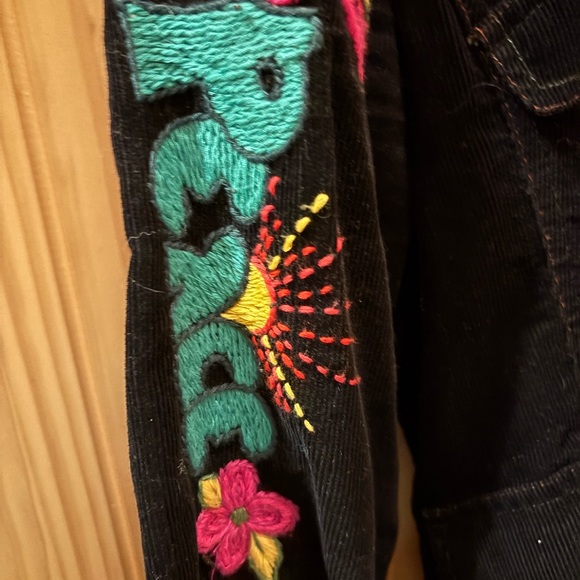 Vintage Y2K Miss Me Black Jacket w/ Colorful Floral Embroidery boho size small - Picture 3 of 6